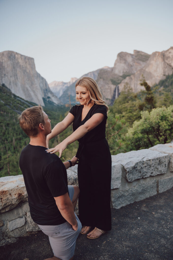 yosemite tunnelview surprise engagement proposal photography