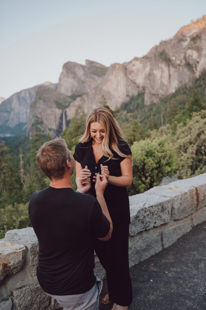 yosemite tunnelview surprise engagement proposal photography